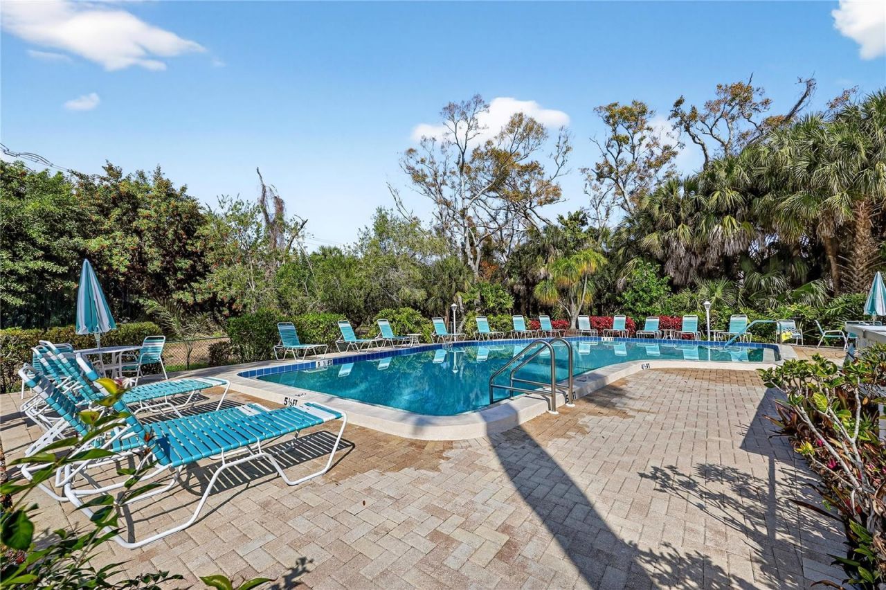 521 Lakeside Drive, Unit 521, Bradenton, FL 34210 Photo