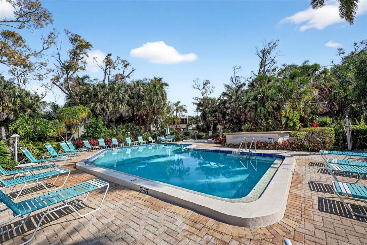 521 Lakeside Drive, Unit 521, Bradenton, FL 34210 Photo