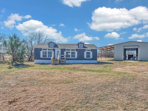 557 County Road 2560, Walnut Springs, TX 76690