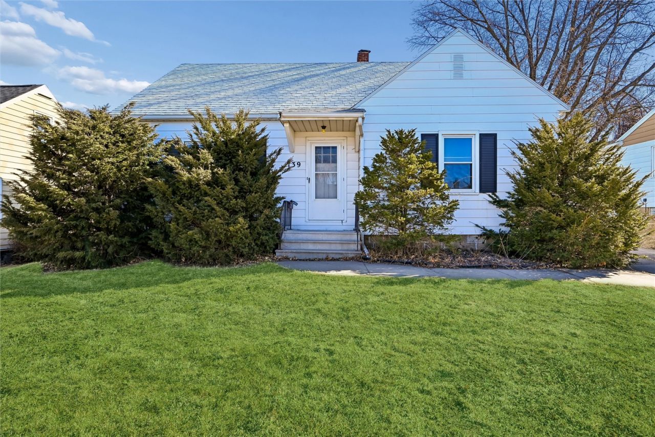 139 21st Street Sw, Cedar Rapids, IA 52404 Main Photo