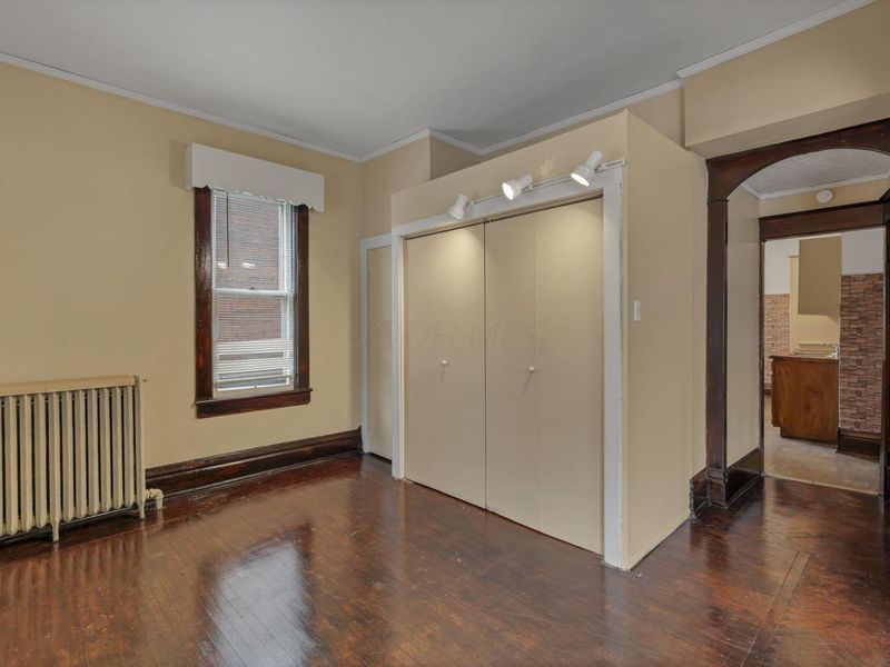 342 E Chestnut Street, Lancaster, OH 43130 Photo 3