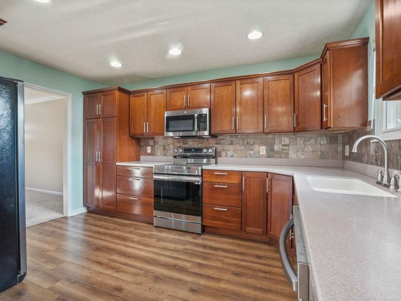 3204 Galway Crossing Drive, Columbus, OH 43221 Photo 10