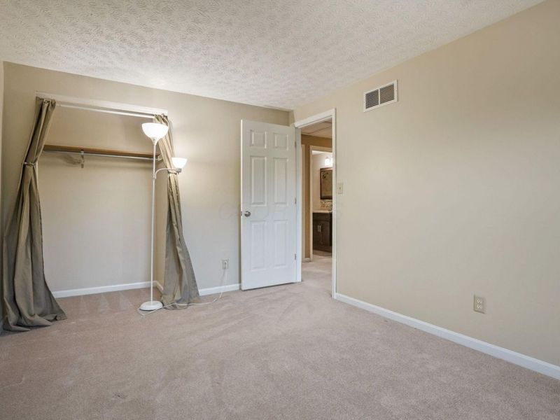 3204 Galway Crossing Drive, Columbus, OH 43221 Photo 23