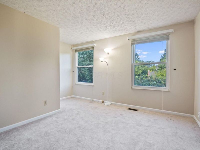 3204 Galway Crossing Drive, Columbus, OH 43221 Photo 24