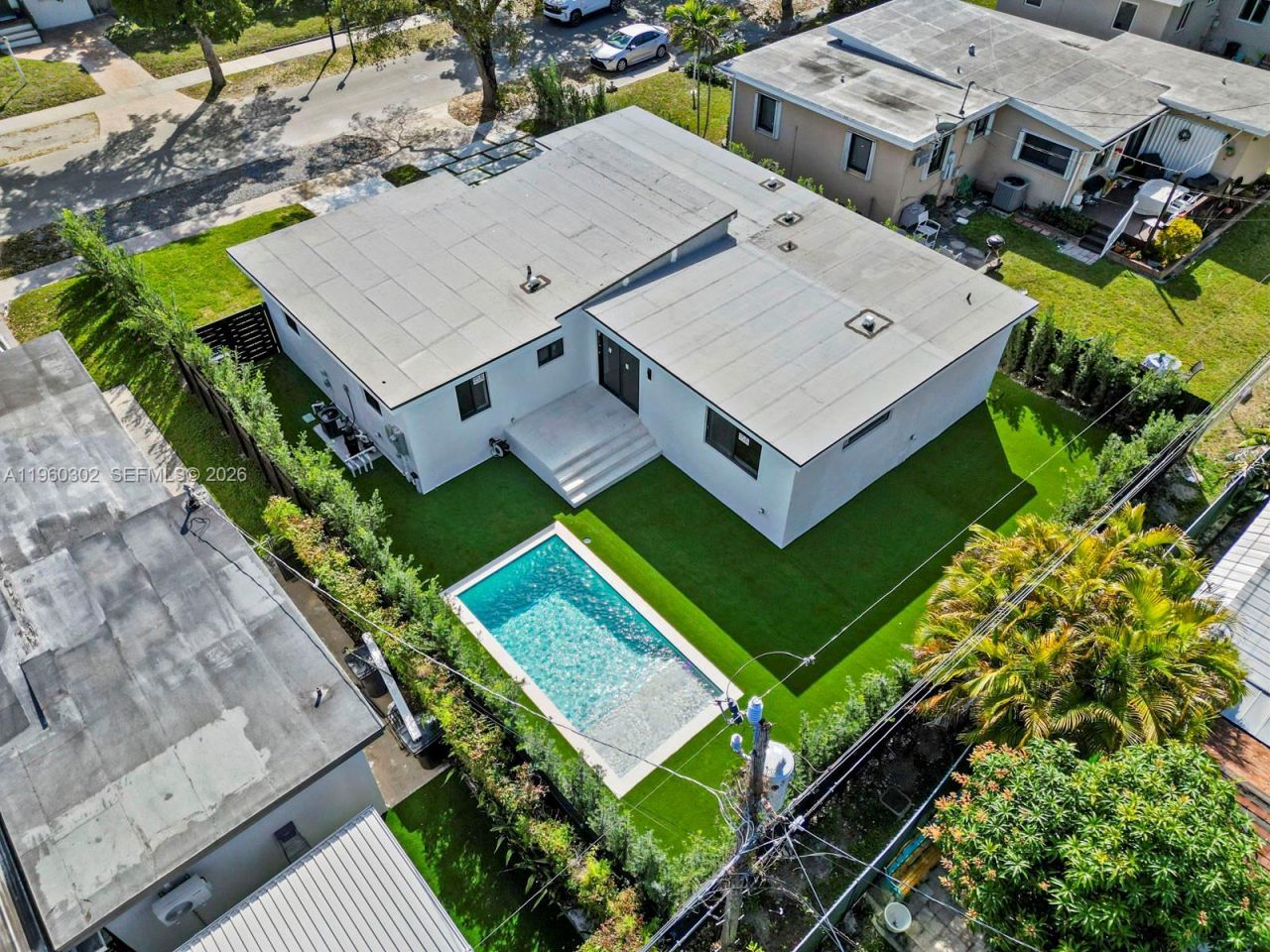 5841 SW 13th St, West Miami, FL 33144 Photo