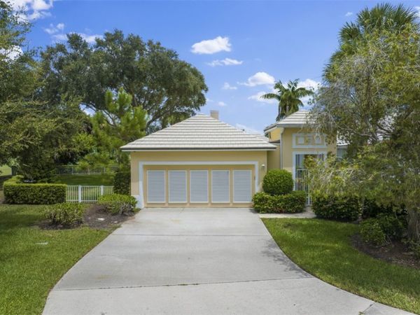 1450 Saint Catherines Circle, Vero Beach, FL 32967