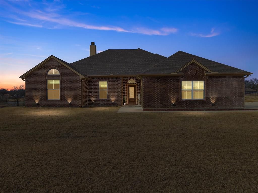 3021 Alvin Court, Cleburne, TX 76031 Main Photo