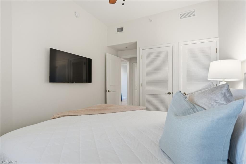 975 Sandpiper St , Unit A202, Naples, FL 34102 Photo