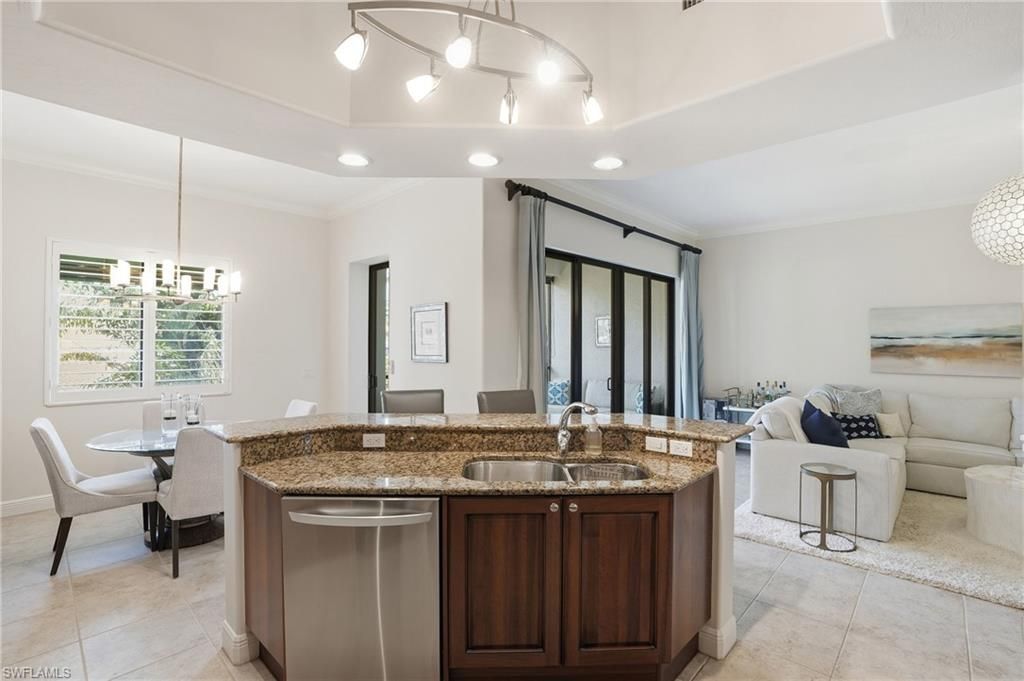 975 Sandpiper St , Unit A202, Naples, FL 34102 Photo