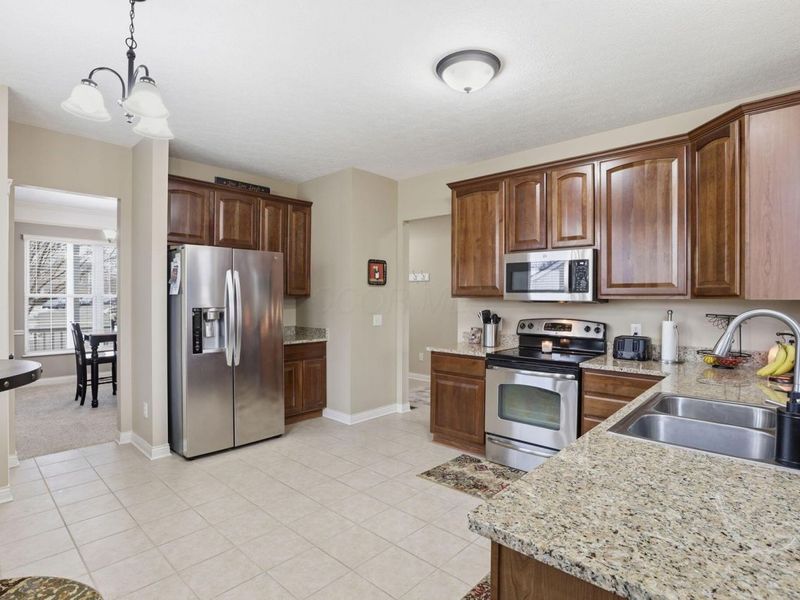 4421 Grand Strand Drive, Grove City, OH 43123 Photo 18