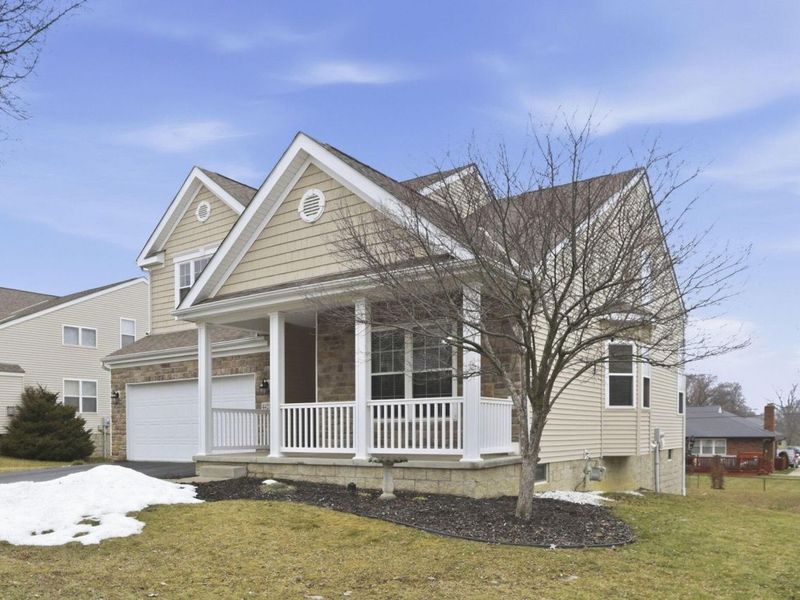 4421 Grand Strand Drive, Grove City, OH 43123 Photo 3