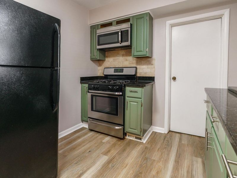 676 Wager Street, Columbus, OH 43206 Photo 14