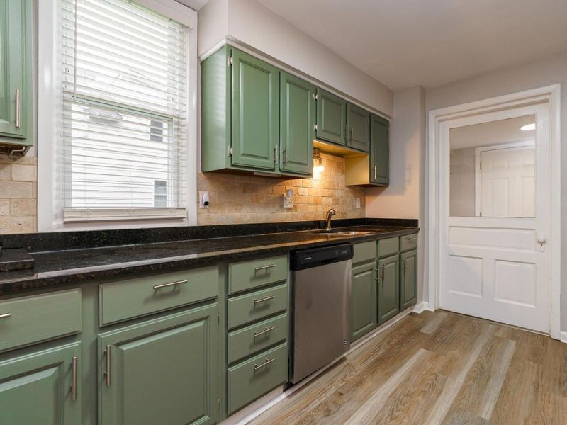 676 Wager Street, Columbus, OH 43206 Photo 15