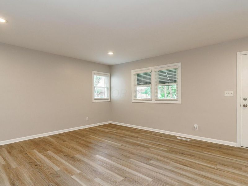 676 Wager Street, Columbus, OH 43206 Photo 3