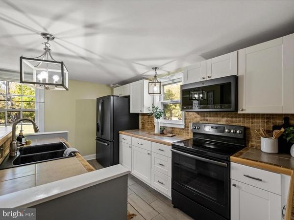 7 SOUTH STREET, KEARNEYSVILLE, WV 25430