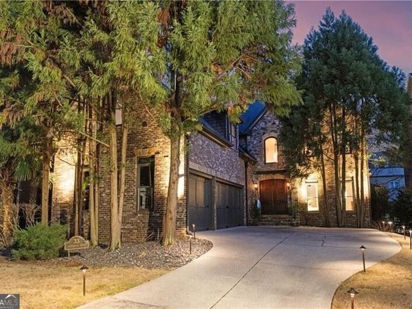 33 Cliftwood Drive, Atlanta, GA 30328
