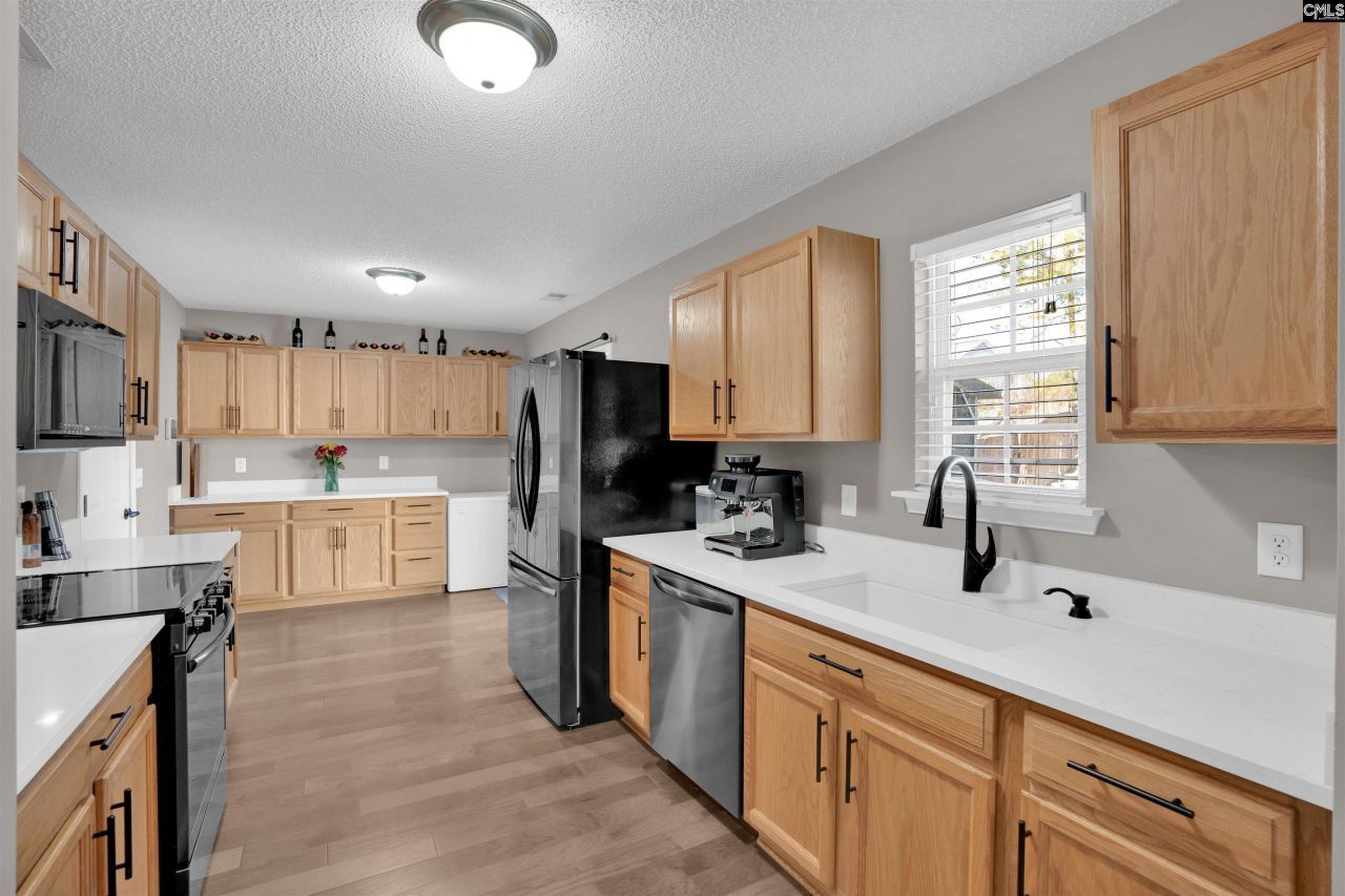 413 Cape Jasmine Way Photo 16