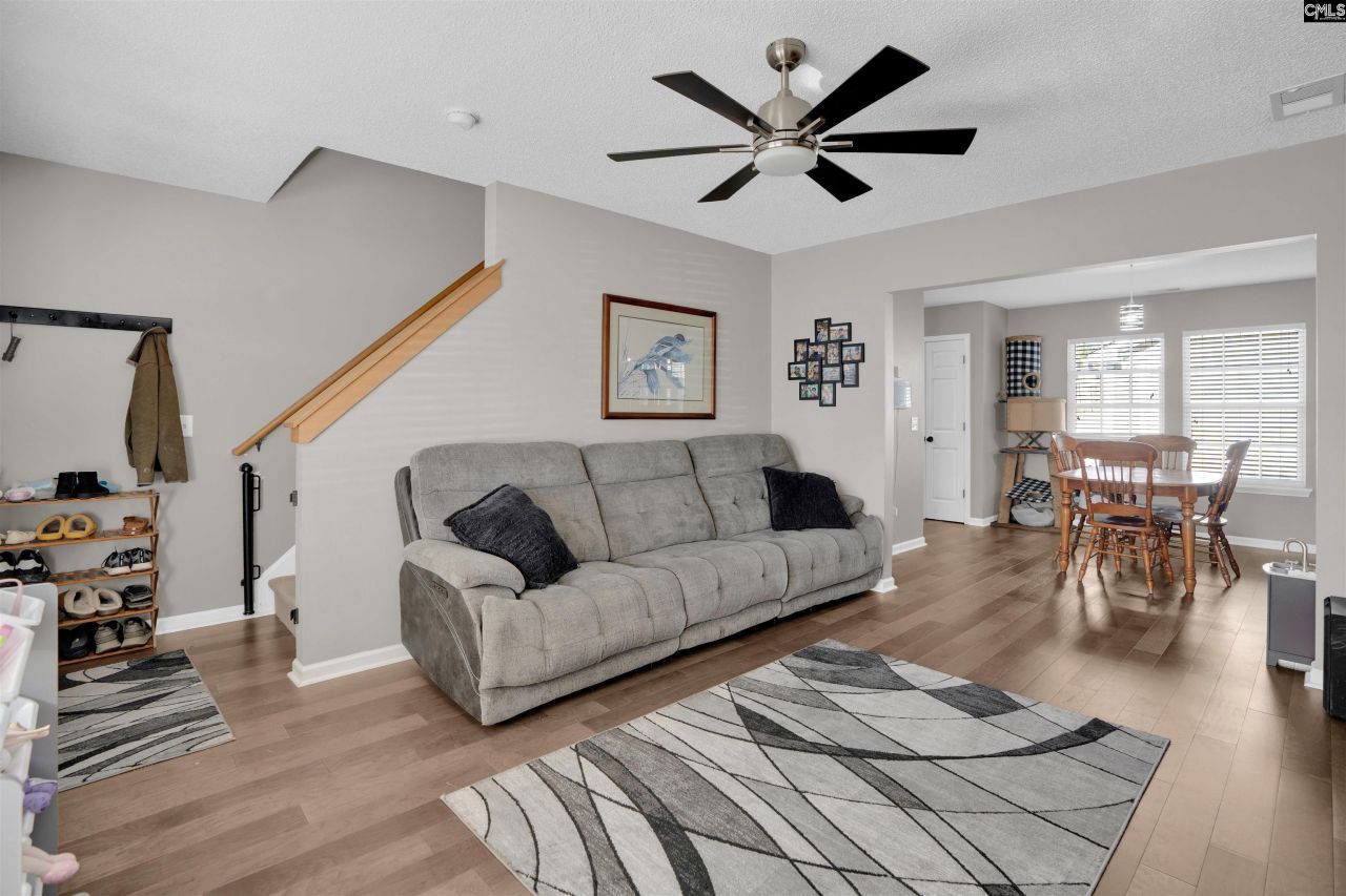 413 Cape Jasmine Way Photo 8