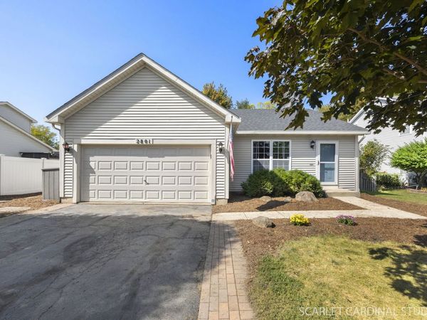 2801 Crested Butte Trail, Plainfield, IL 60586