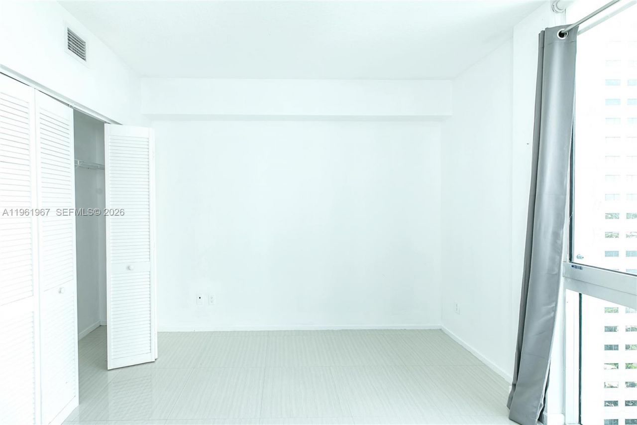 325 S Biscayne Blvd , Unit 2726, Miami, FL 33131 Photo