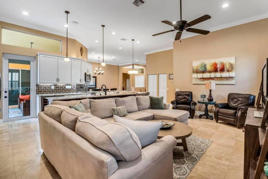 1306 Crossbill Ct, Weston, FL 33327 Photo