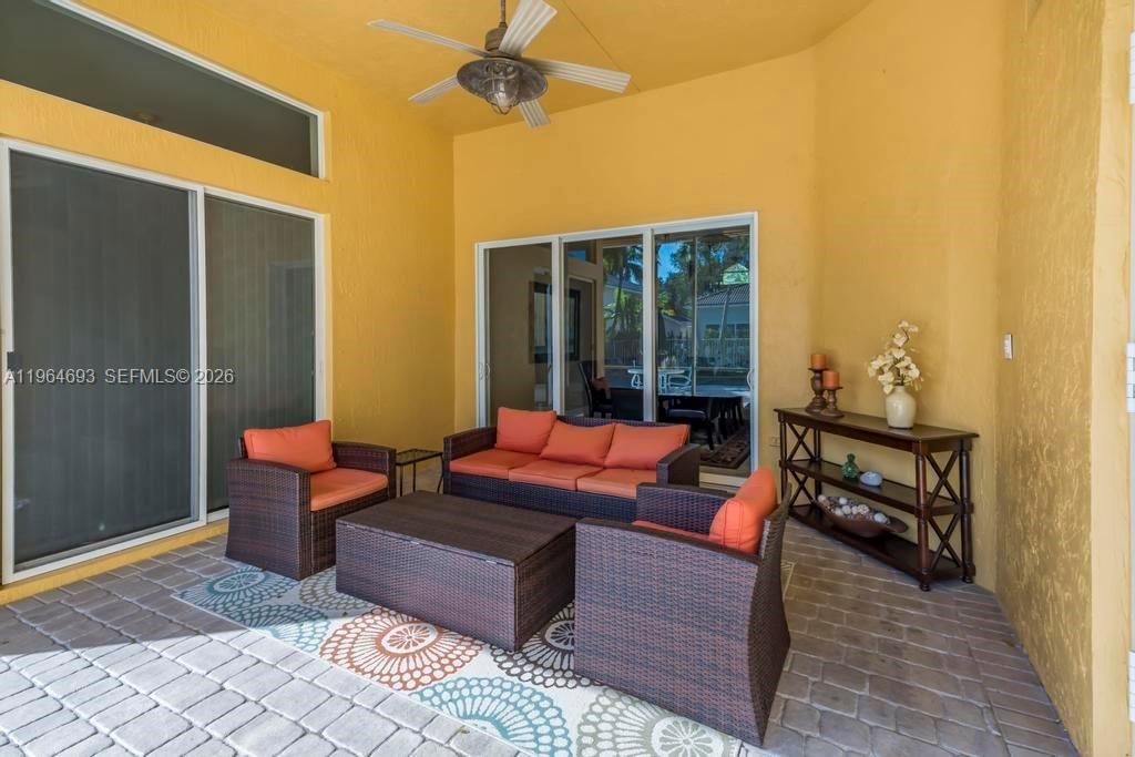 1306 Crossbill Ct, Weston, FL 33327 Photo