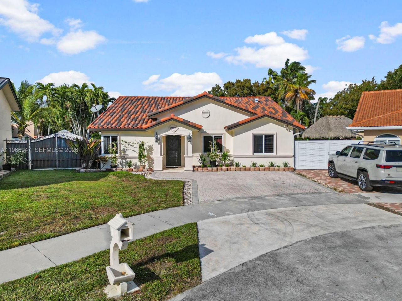 15715 SW 76th Ter, Miami, FL 33193 Photo