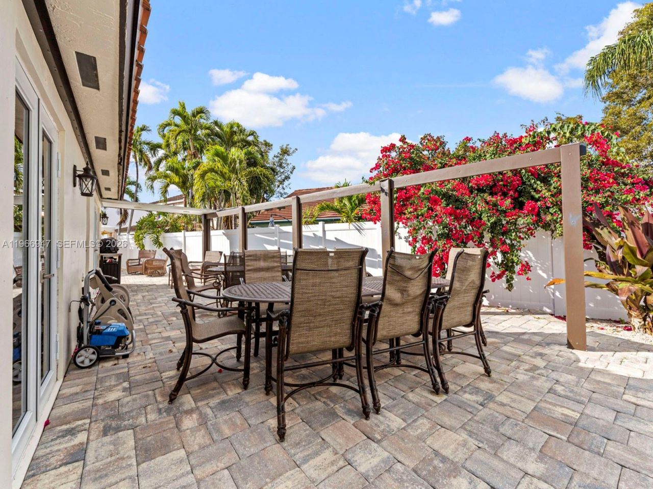 15715 SW 76th Ter, Miami, FL 33193 Photo