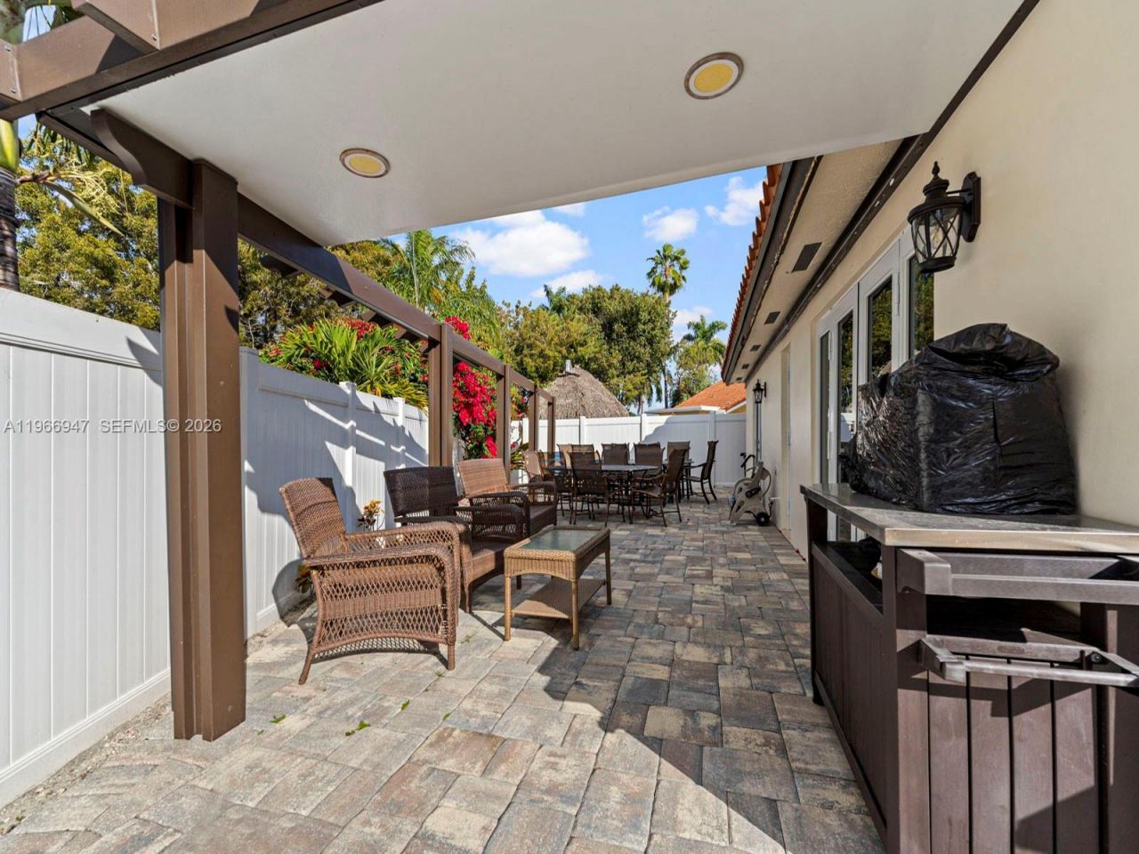 15715 SW 76th Ter, Miami, FL 33193 Photo