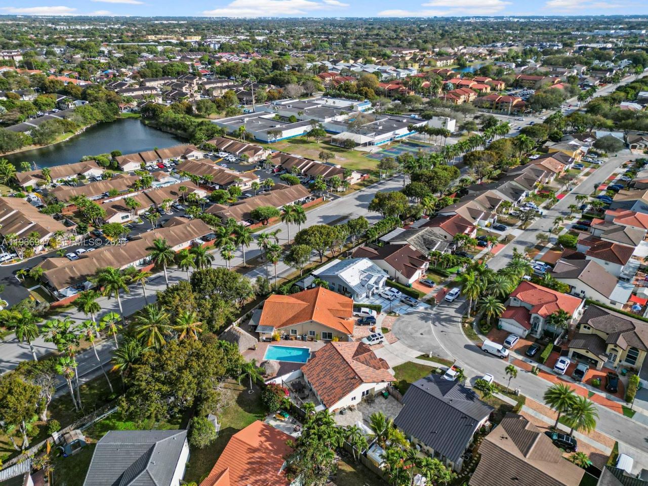 15715 SW 76th Ter, Miami, FL 33193 Photo