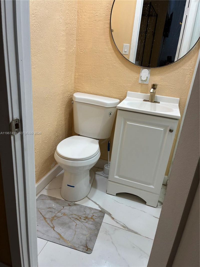 3580 NW 32nd Ct, Unit EFFICIENCY, Lauderdale Lakes, FL 33309 Photo