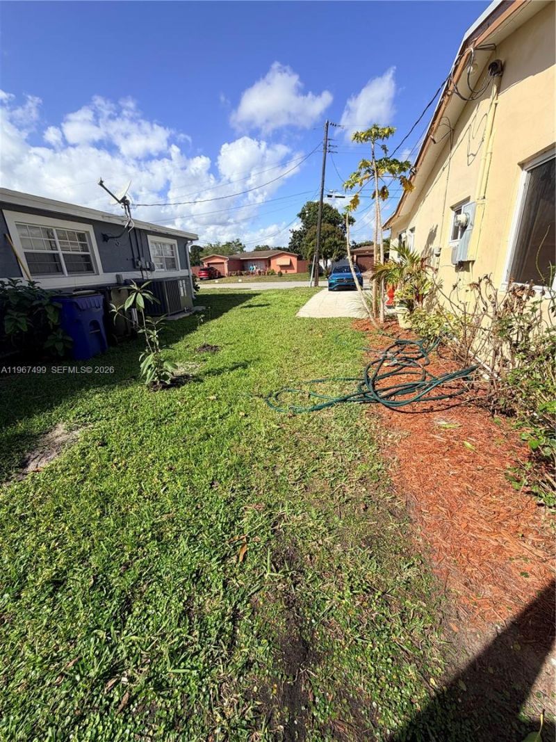 3580 NW 32nd Ct, Unit EFFICIENCY, Lauderdale Lakes, FL 33309 Photo
