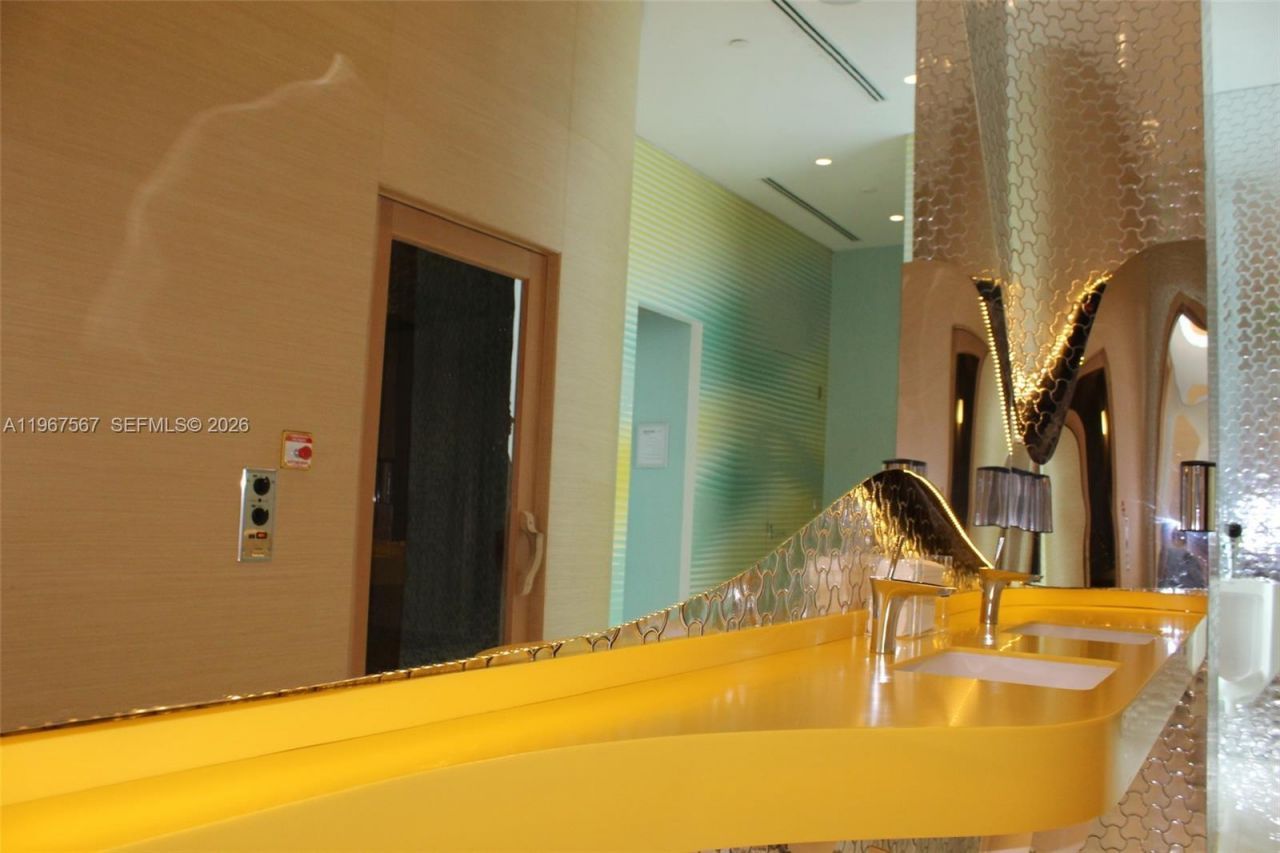 501 NE 31st St , Unit 2705, Miami, FL 33137 Photo