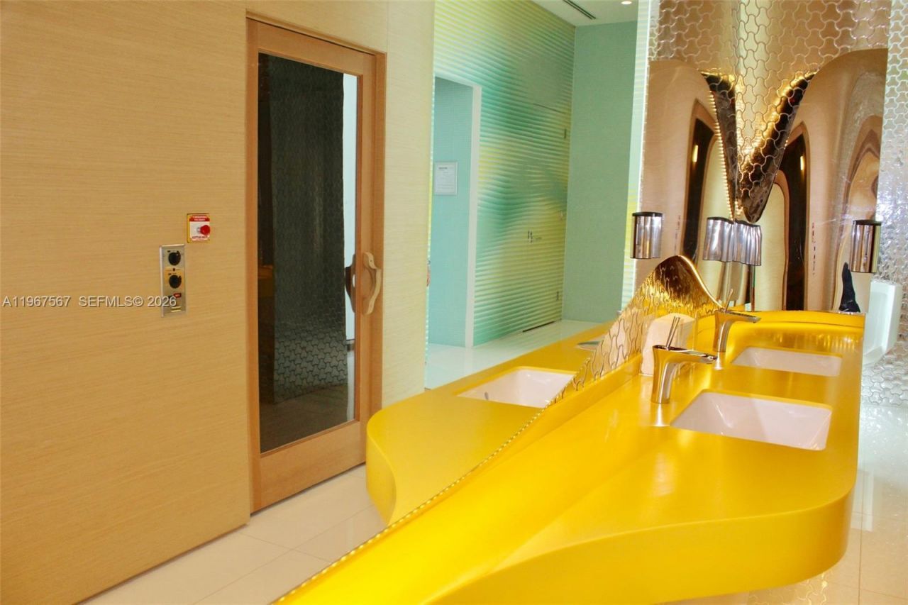 501 NE 31st St , Unit 2705, Miami, FL 33137 Photo