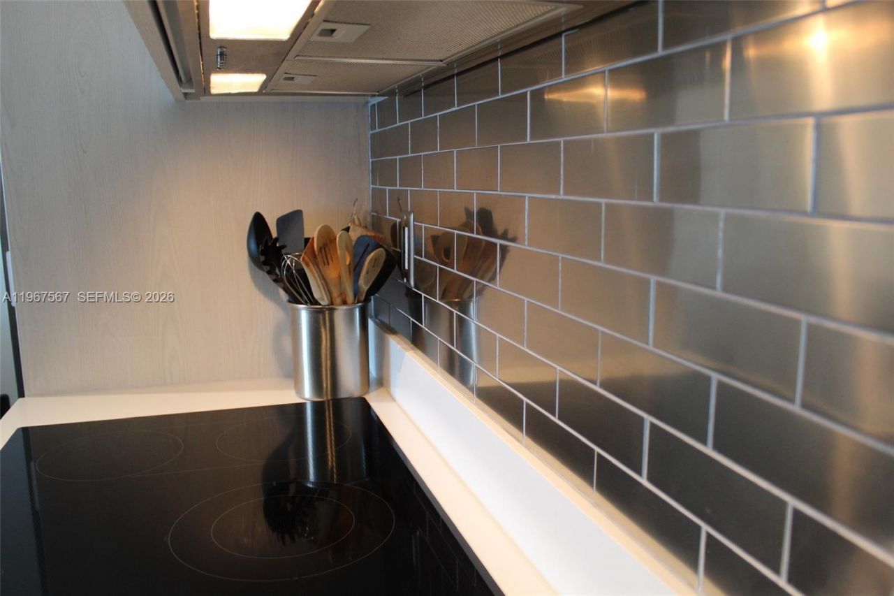 501 NE 31st St , Unit 2705, Miami, FL 33137 Photo