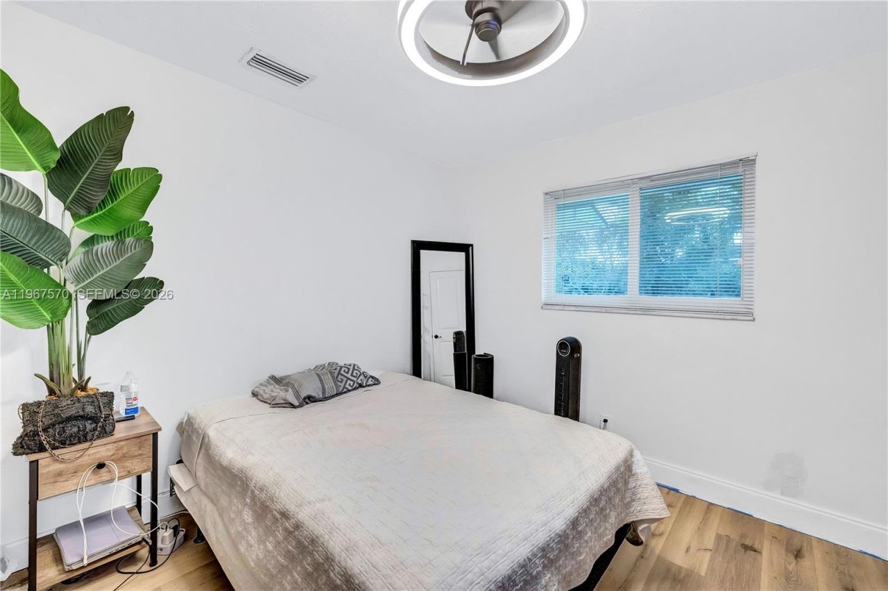 3211 Calle Largo Dr, Hollywood, FL 33021 Photo