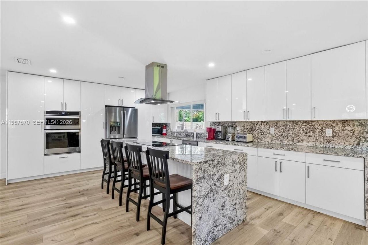 3211 Calle Largo Dr, Hollywood, FL 33021 Photo