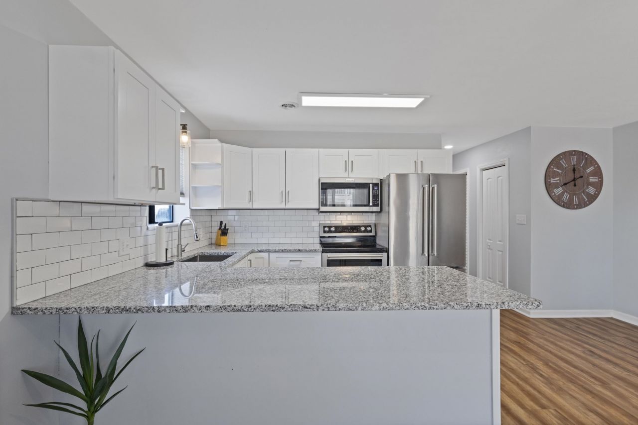 3700 Golf Colony Lane  Photo 10