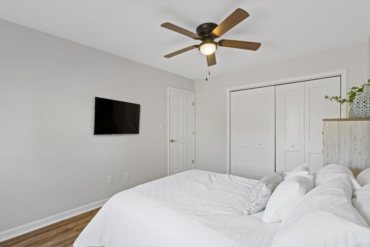 3700 Golf Colony Lane  Photo 12