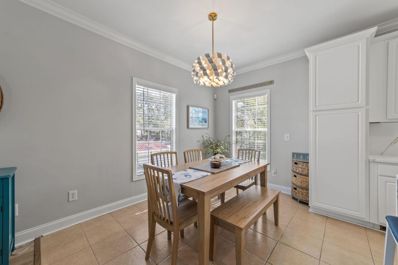 2009 Hillside Dr. S Photo 13