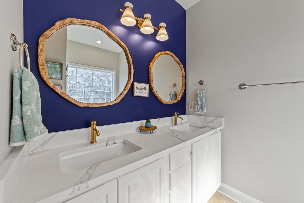 2009 Hillside Dr. S Photo 16