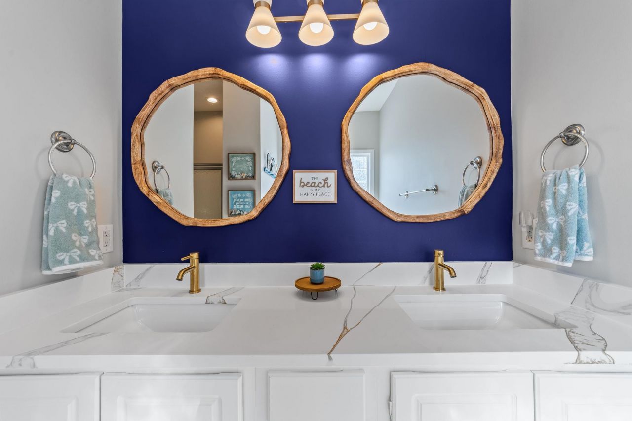 2009 Hillside Dr. S Photo 17