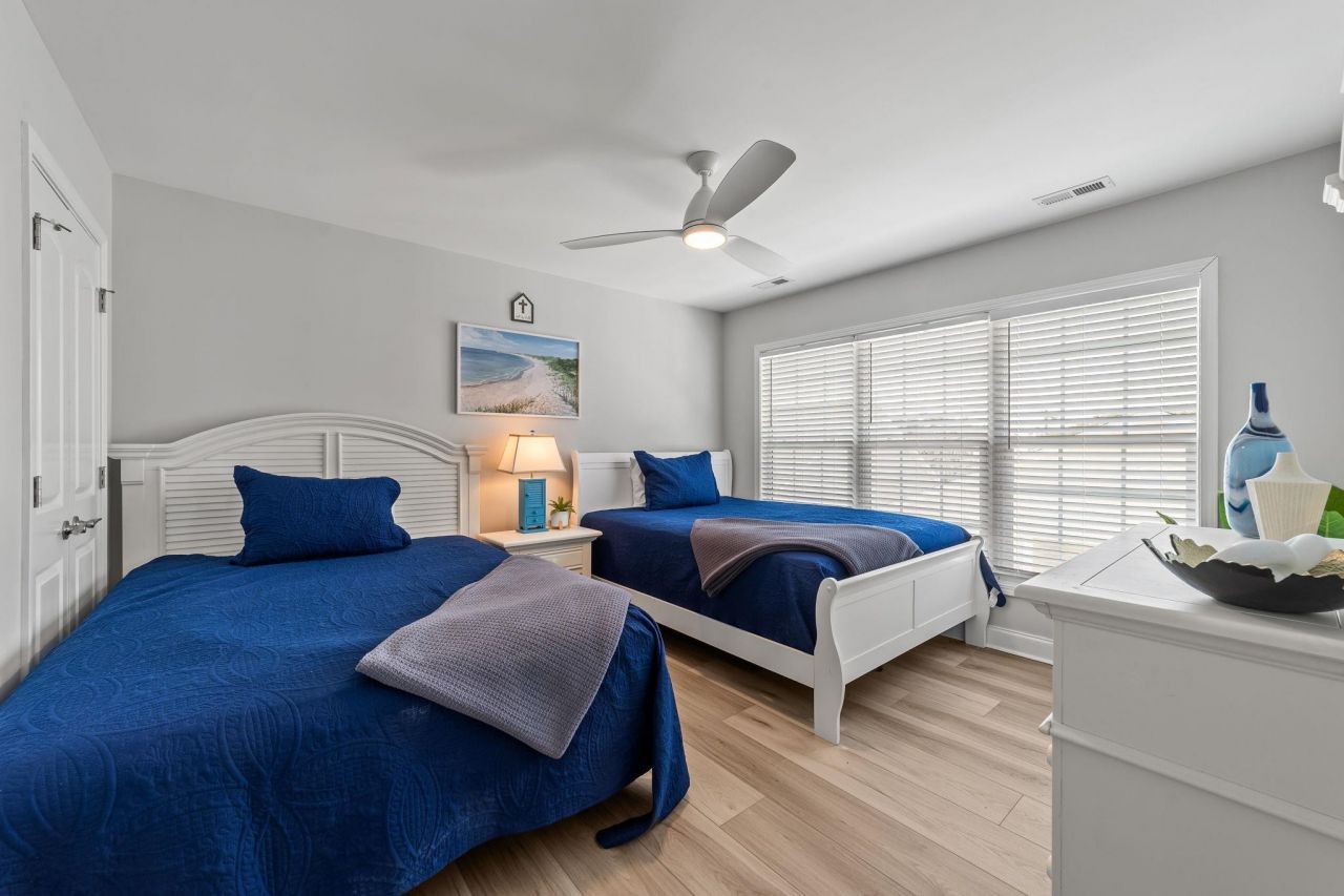 2009 Hillside Dr. S Photo 23