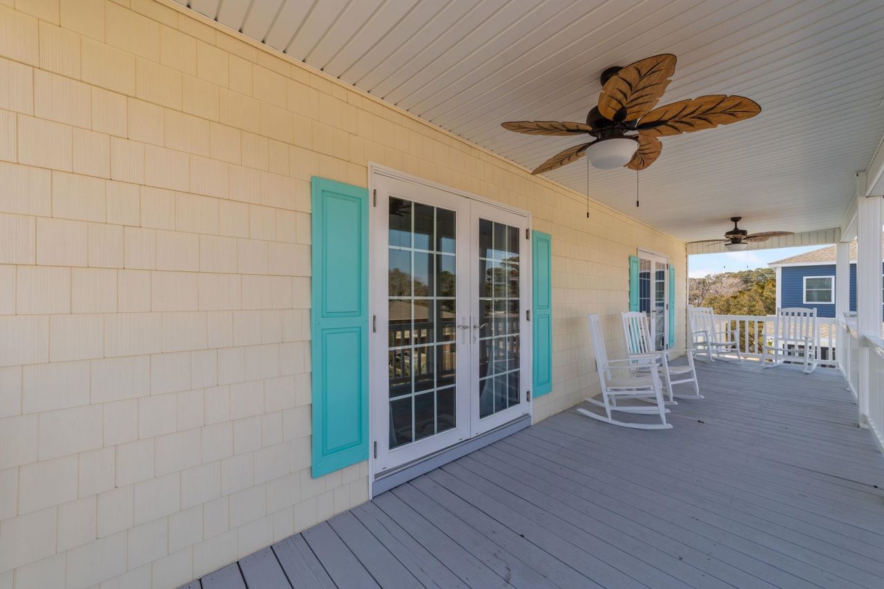 2009 Hillside Dr. S Photo 32