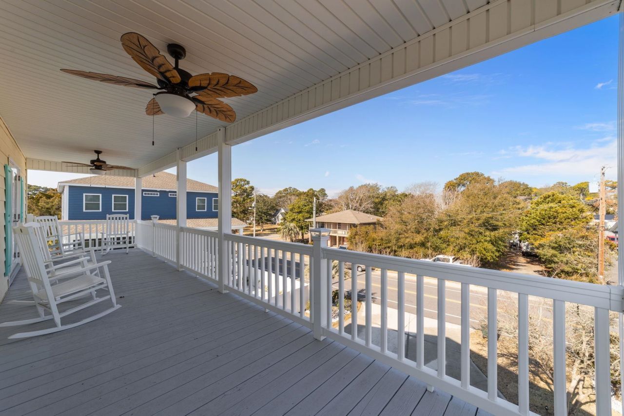 2009 Hillside Dr. S Photo 35