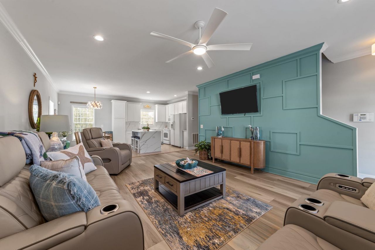 2009 Hillside Dr. S Photo 5