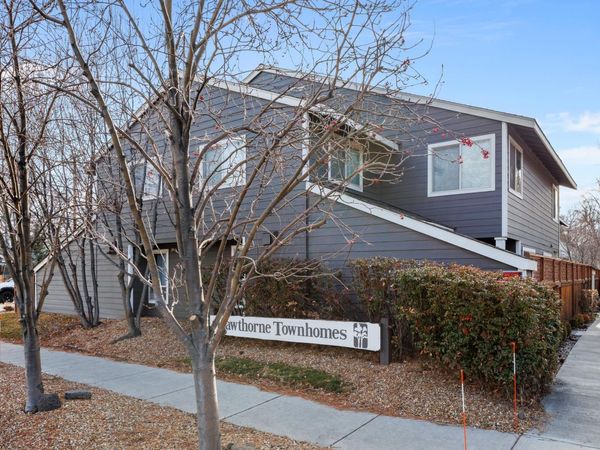 111 NW Hawthorne Avenue, Unit APT 1, Bend, OR 97703