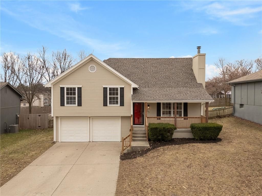 3700 NW Hidden Pointe Drive, Blue Springs, MO 64015 Main Photo