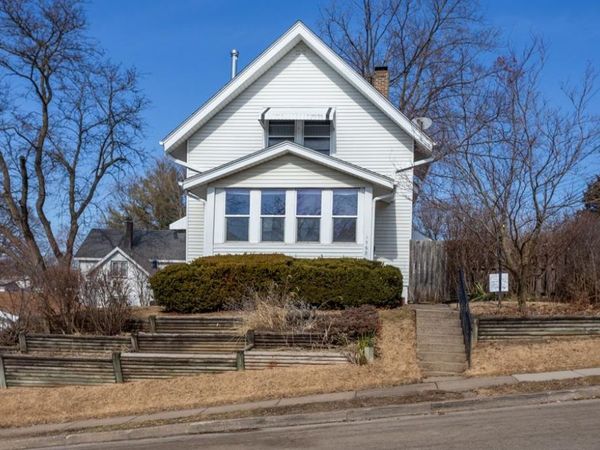 1365 Solon Street, Dubuque, IA 52001