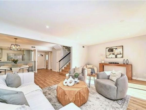 3130 Montrose Avenue, Unit 102, La Crescenta, CA 91214